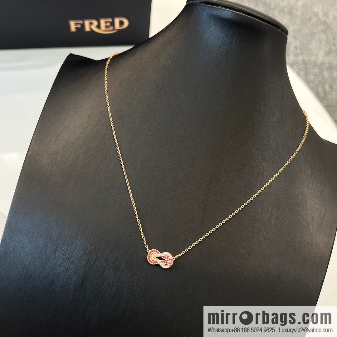 Fred Fred double horseshoe powder diamond necklace