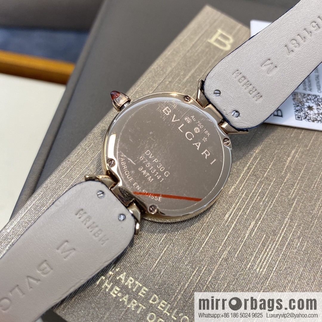 The DIVAS'DREAM women's quartz watch launched by Bulgari, a famous Italian luxury jewelry brand