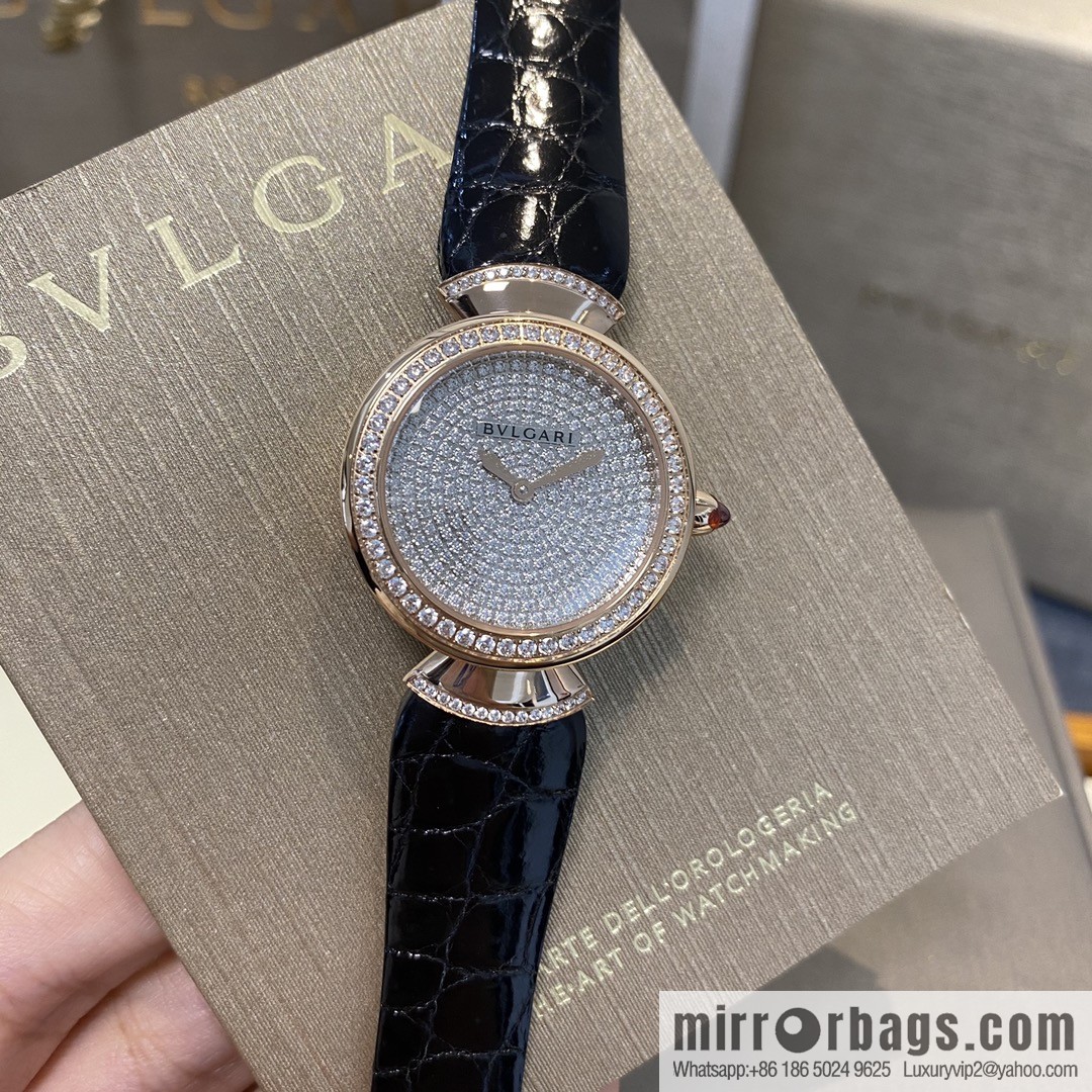 The DIVAS'DREAM women's quartz watch launched by Bulgari, a famous Italian luxury jewelry brand