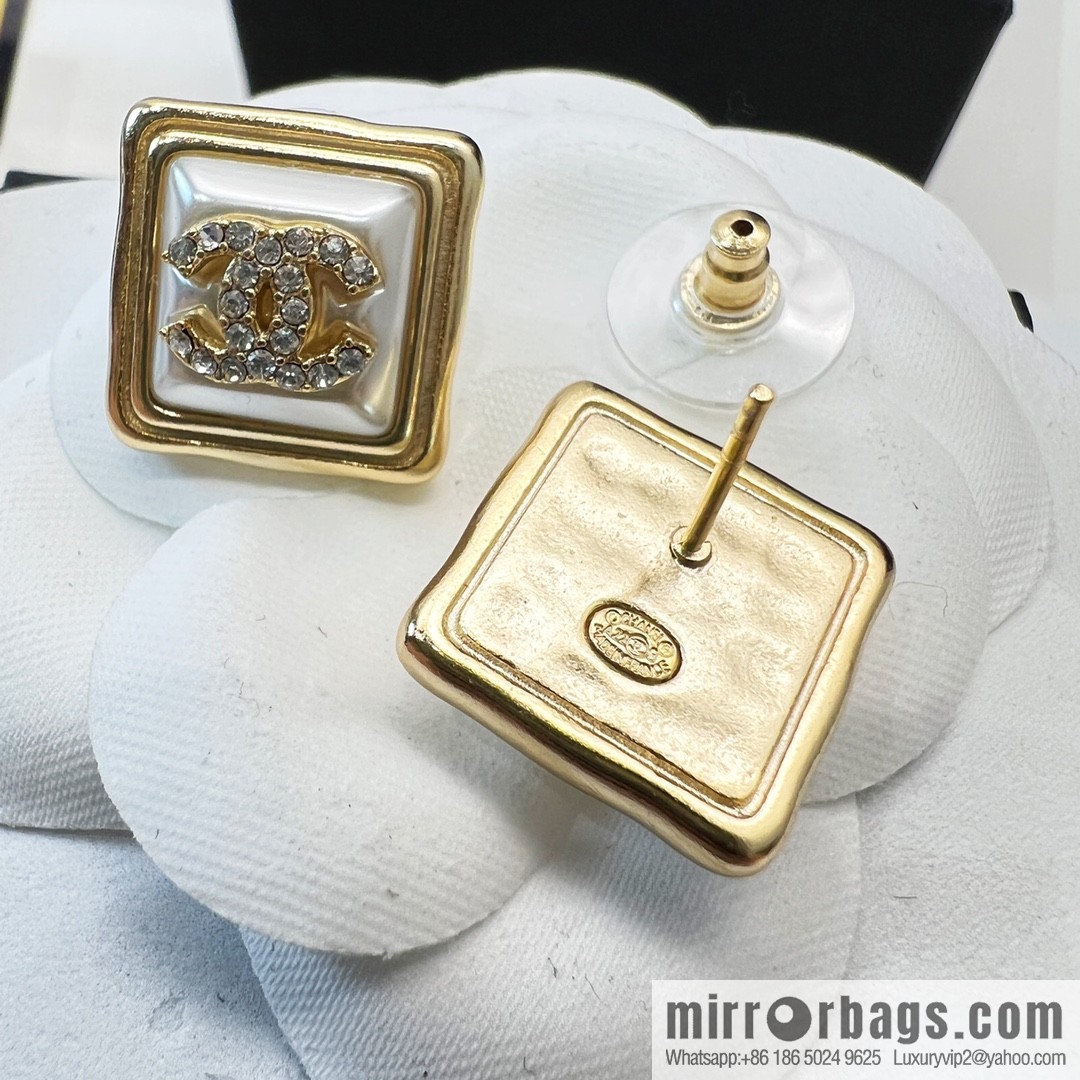 New ☑️ Chanel double c square stud earrings
