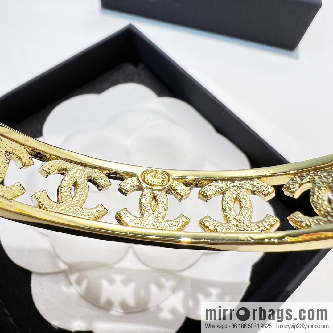 New ☑️ Chanel Double C Open Bracelet