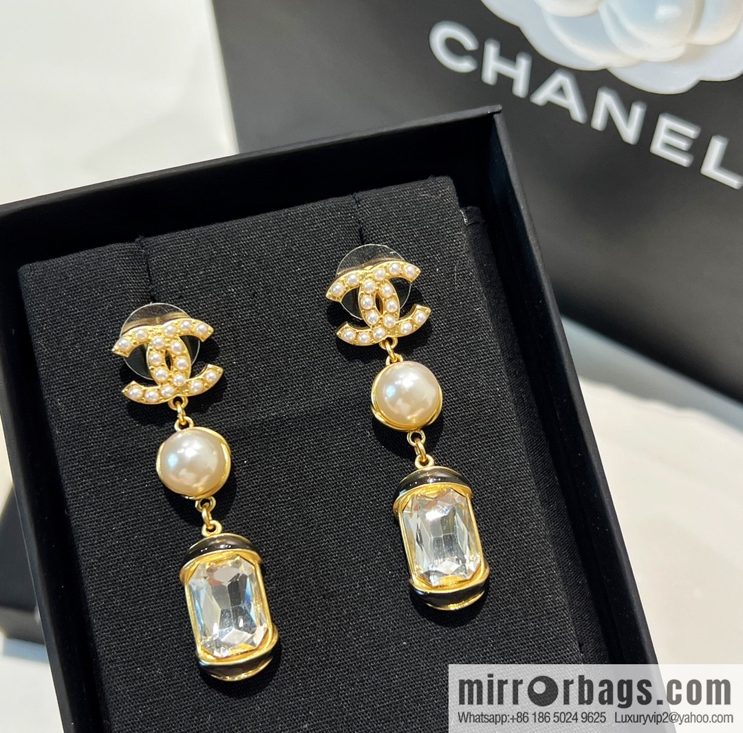 New ☑️ Chanel c3 double c square diamond pearl stud earrings