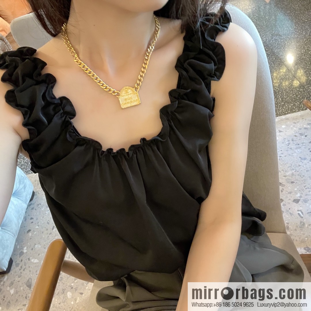 New ☑️ Chanel double c gold bag shopping bag necklace