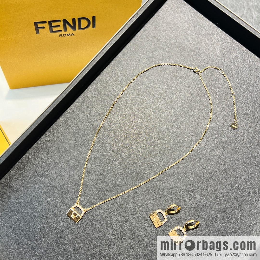New FENDI Fendi pearl bag stud earrings