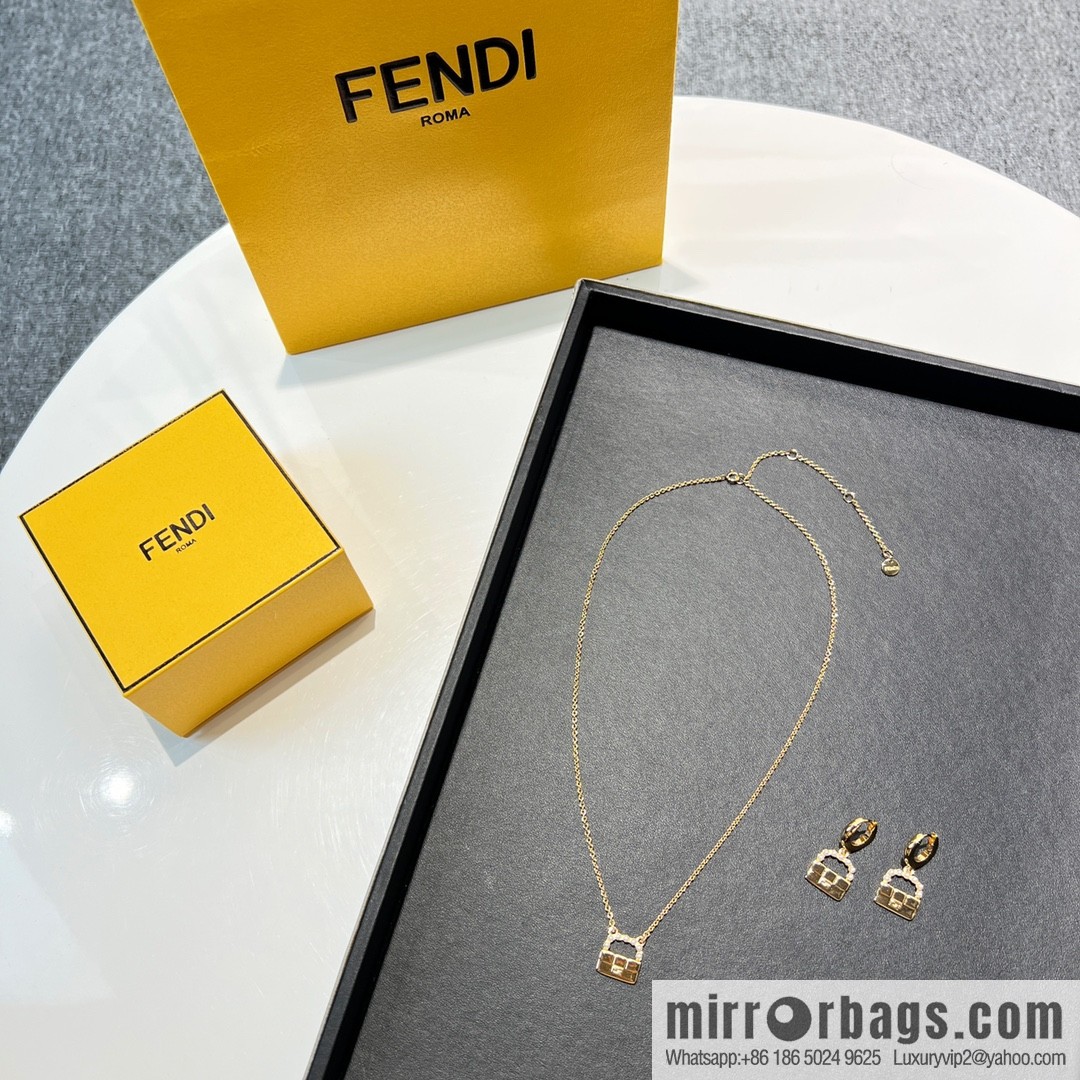New FENDI Fendi pearl bag stud earrings