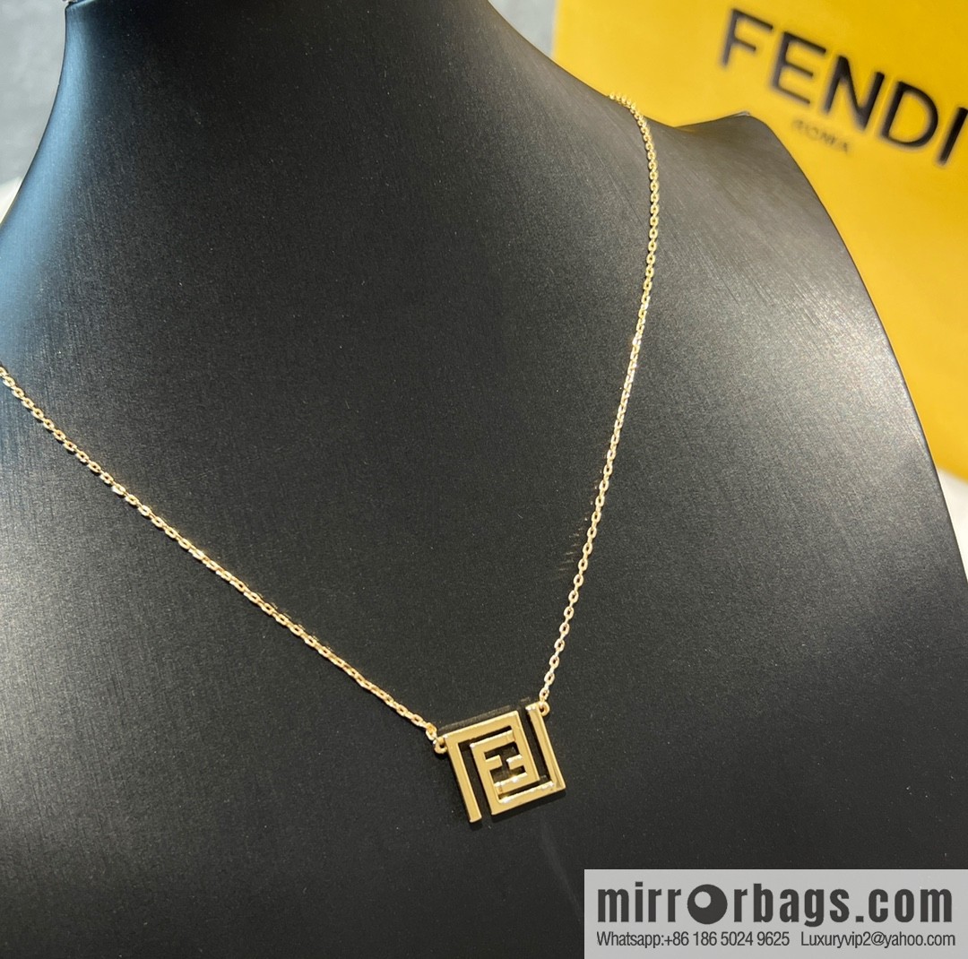 New Fendi double F pearl necklace bracelet