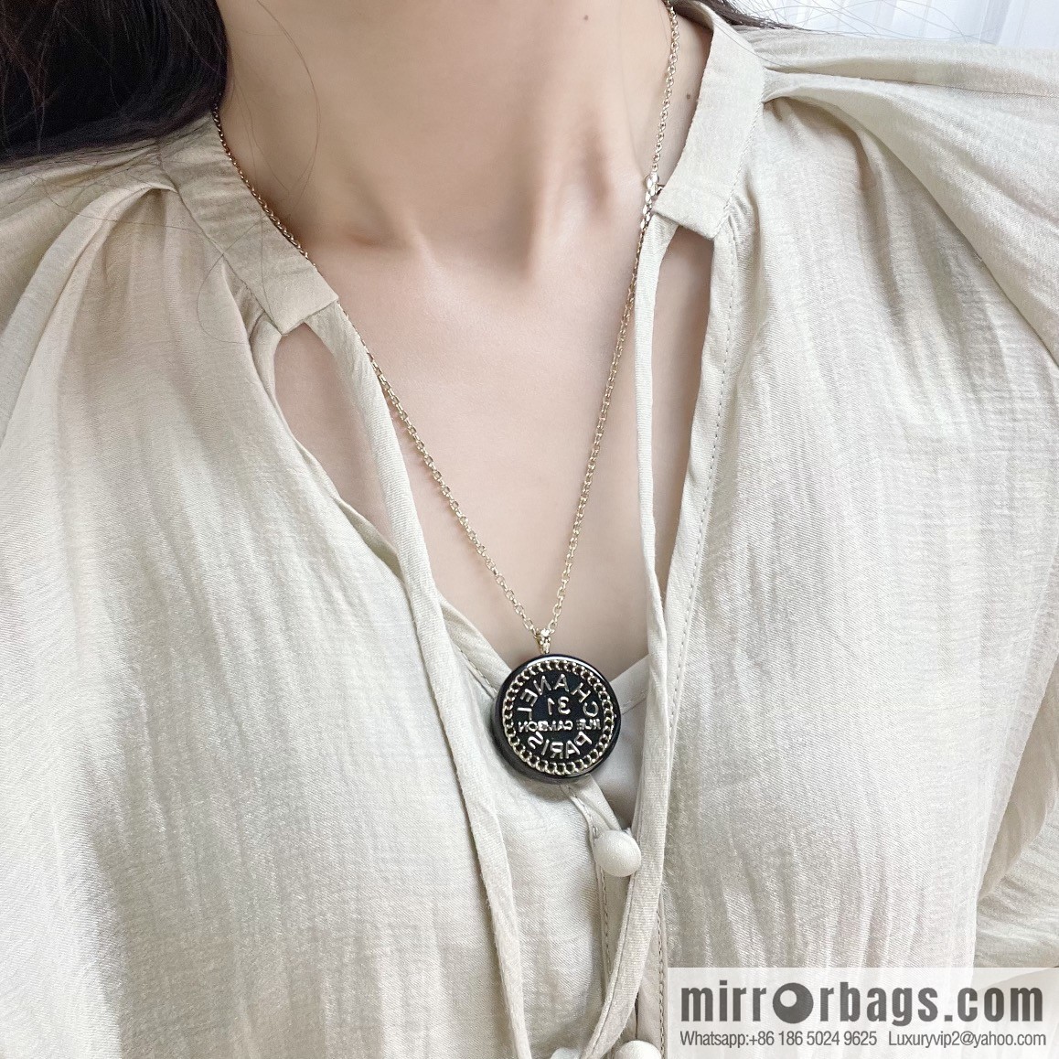 New ☑️ Chanel double c round acrylic letter necklace