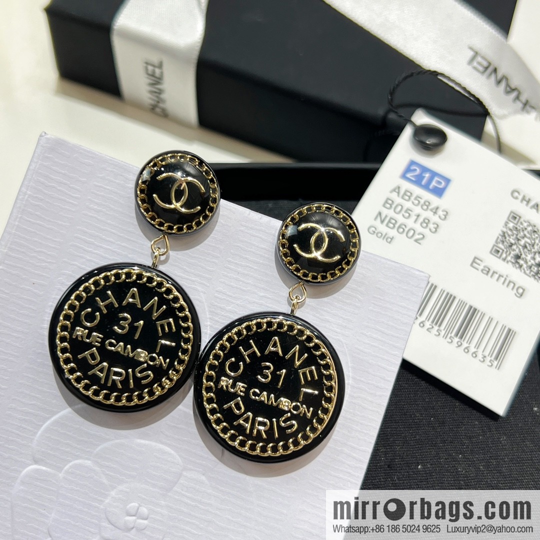New ☑️ Chanel double c round acrylic letter earrings