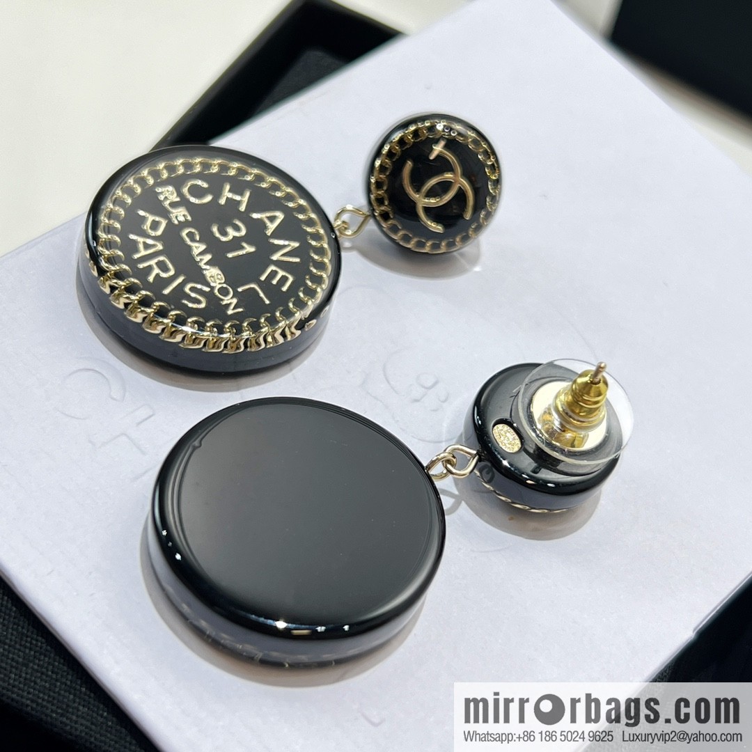 New ☑️ Chanel double c round acrylic letter earrings