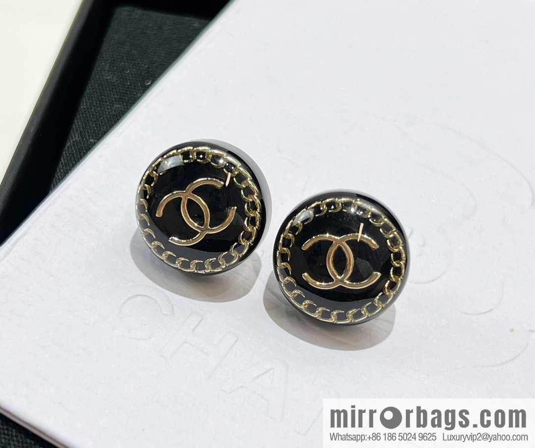 New ☑️ Chanel double c round acrylic stud earrings