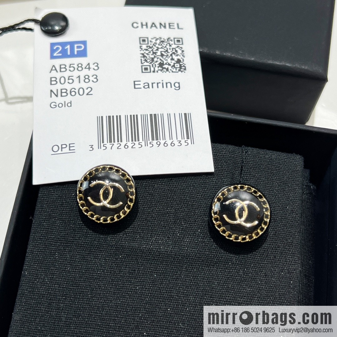 New ☑️ Chanel double c round acrylic stud earrings