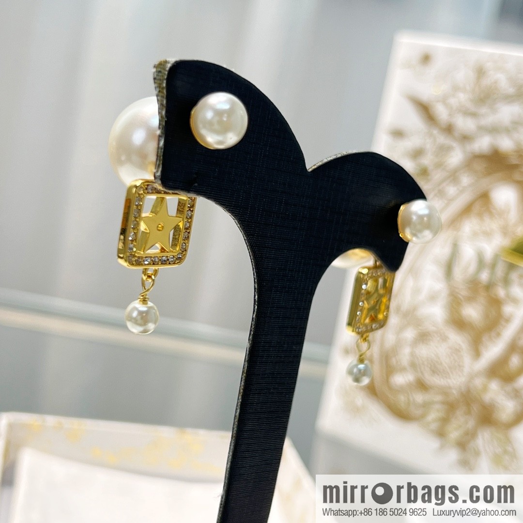 New ☑️ Dior square star size pearl stud earrings