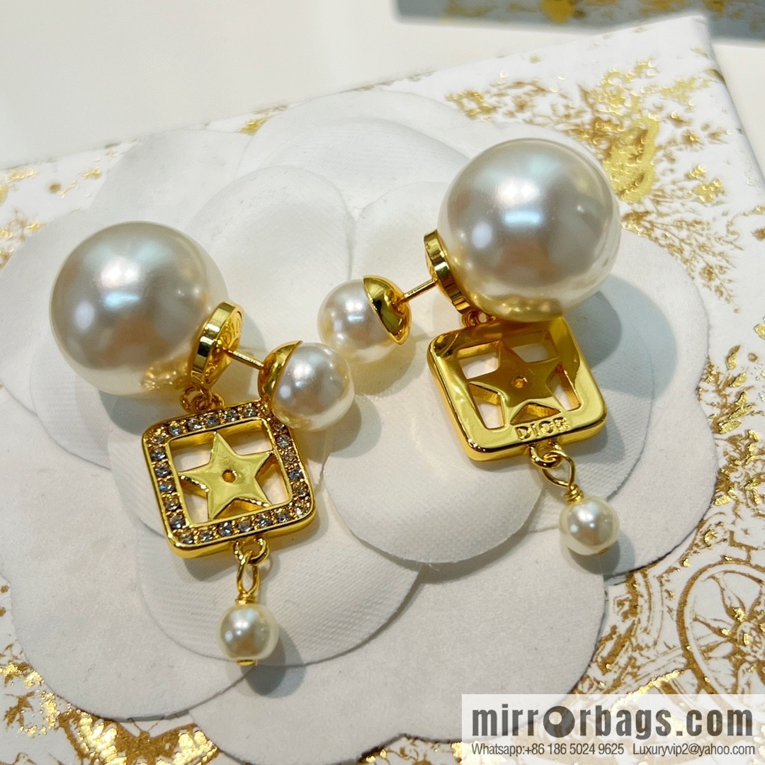 New ☑️ Dior square star size pearl stud earrings