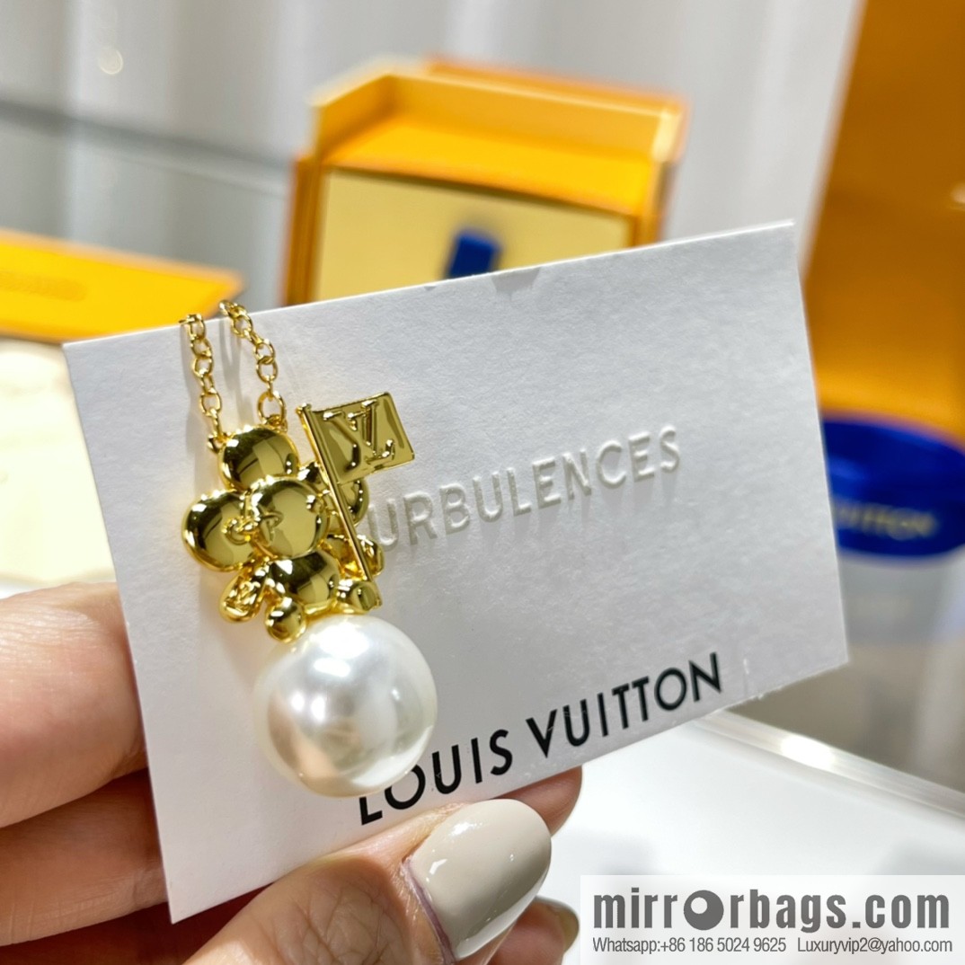 Louis Vuitton Louis Vuitton lv sunflower pearl necklace