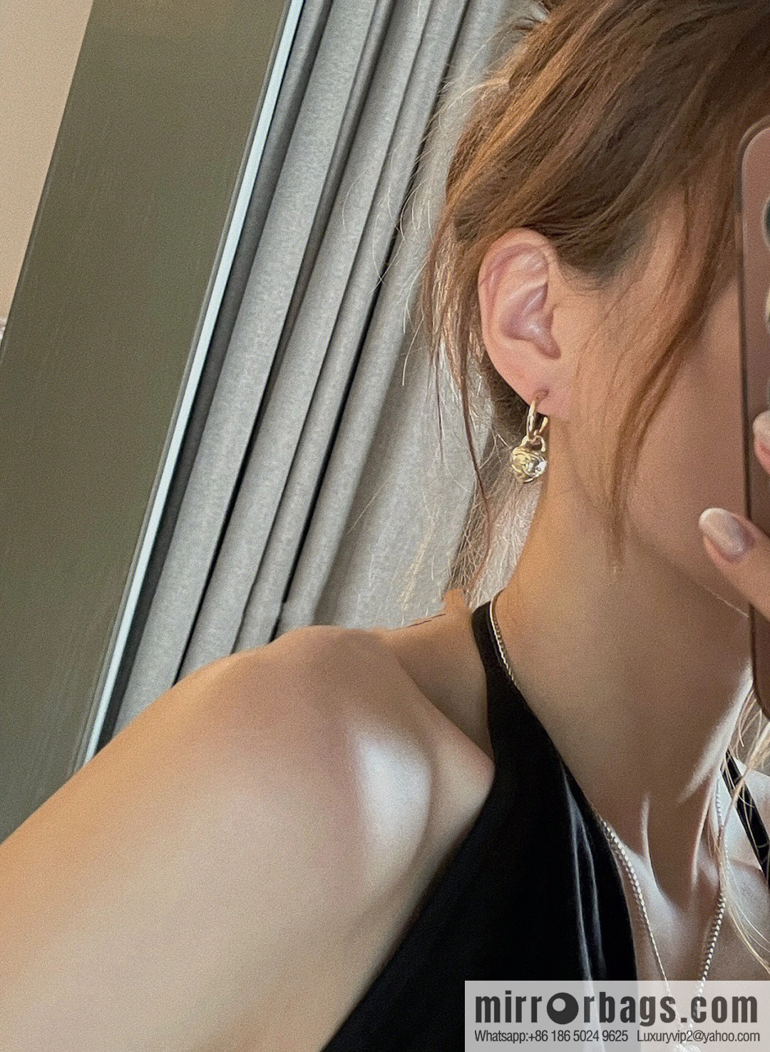 New ☑️ Chanel heart love stud earrings