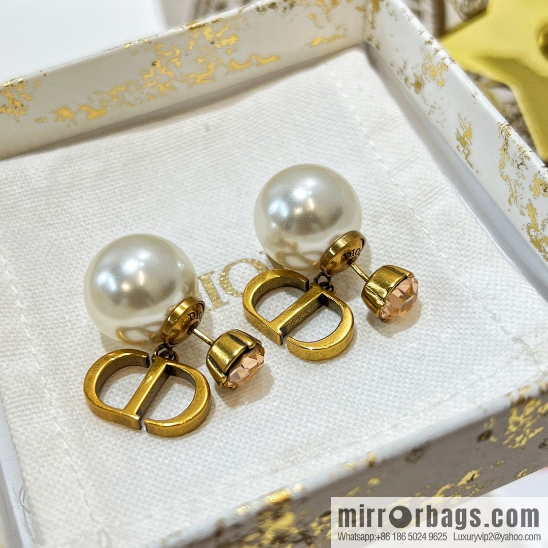 New ☑️ Dior CD size pearl stud earrings