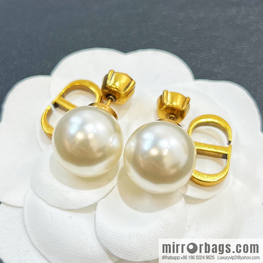 New ☑️ Dior CD size pearl stud earrings