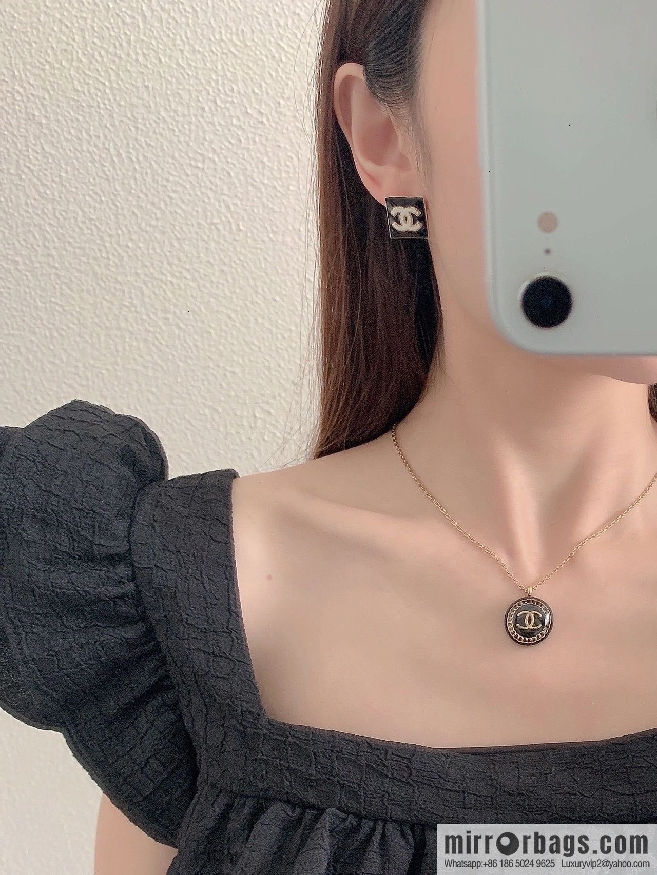 New ☑️ Chanel round necklace