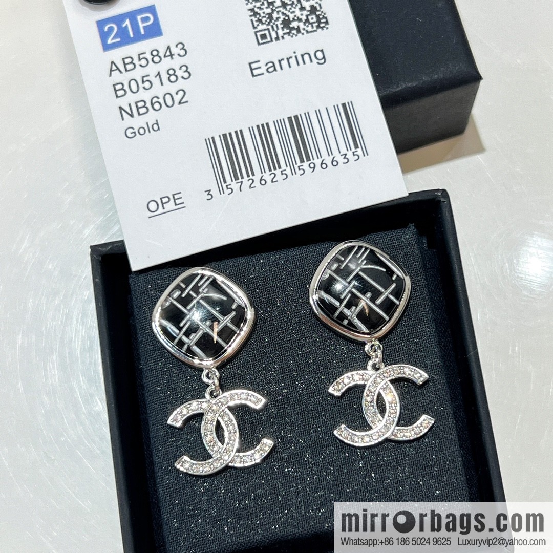 New ☑️ Chanel c2 rhombus double c stud earrings