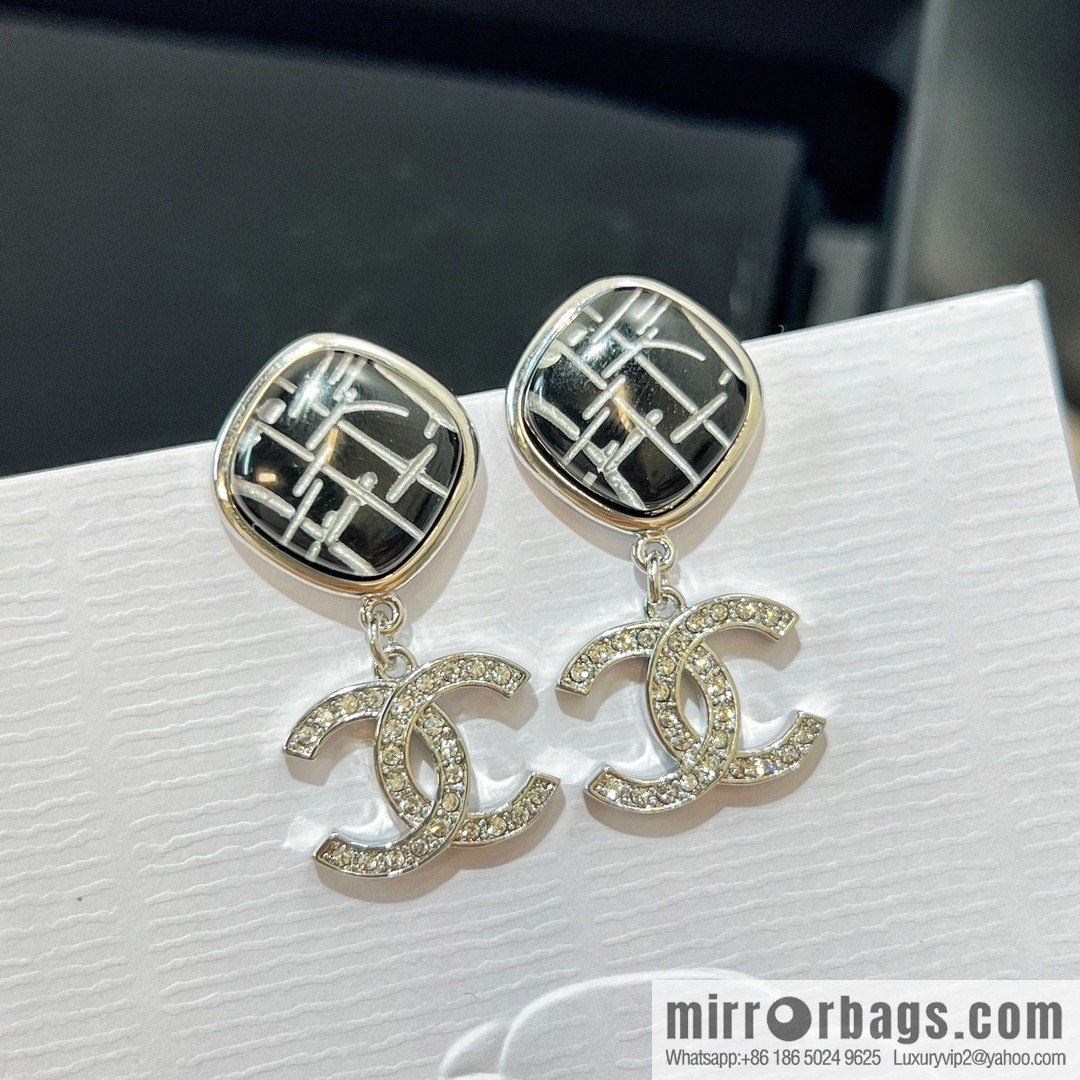 New ☑️ Chanel c2 rhombus double c stud earrings