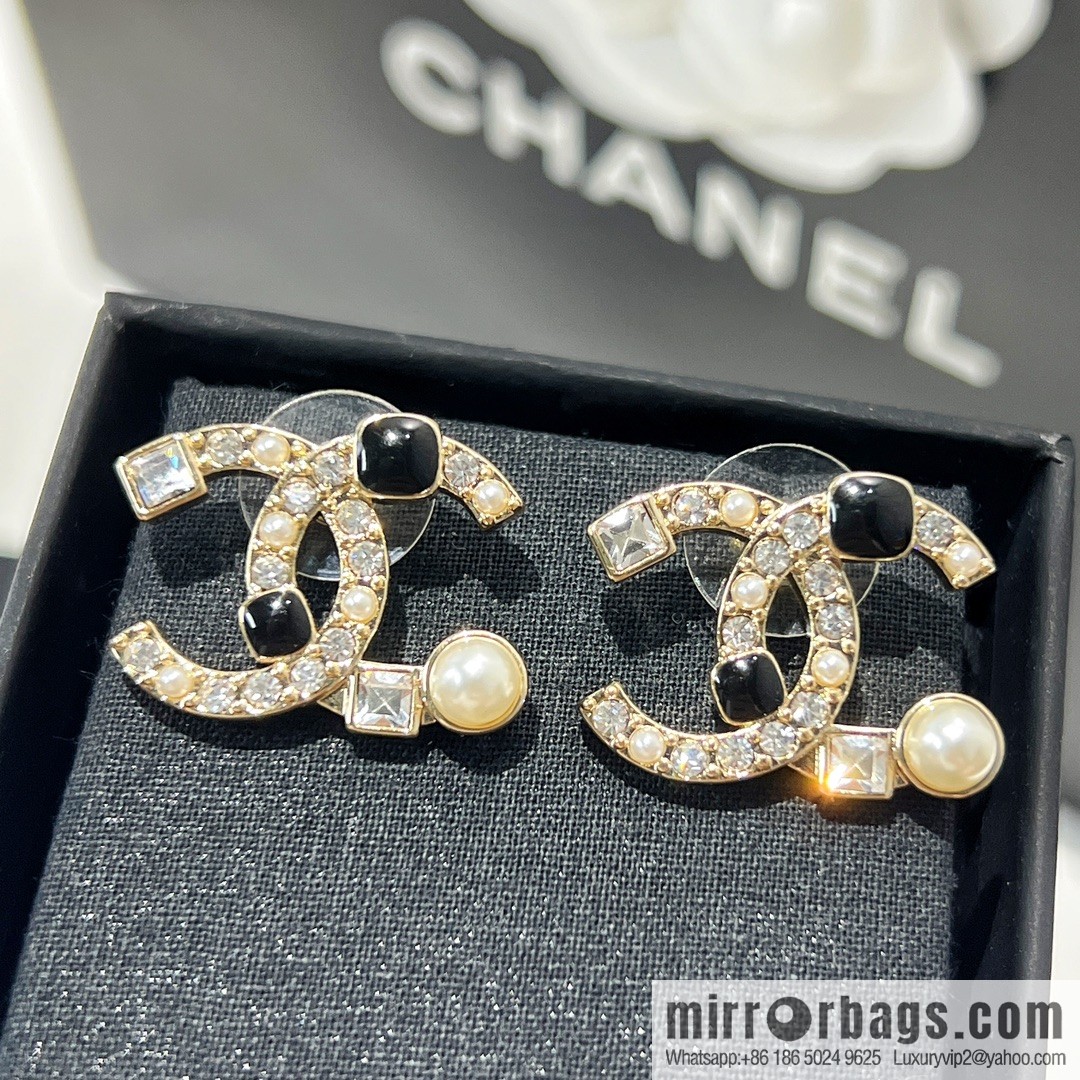 New ☑️ Chanel c1 double c square diamond pearl stud earrings