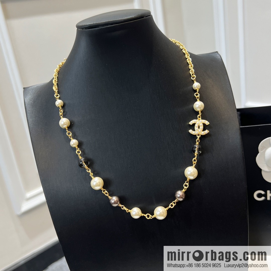 New ☑️ Chanel Double C Color Pearl Necklace