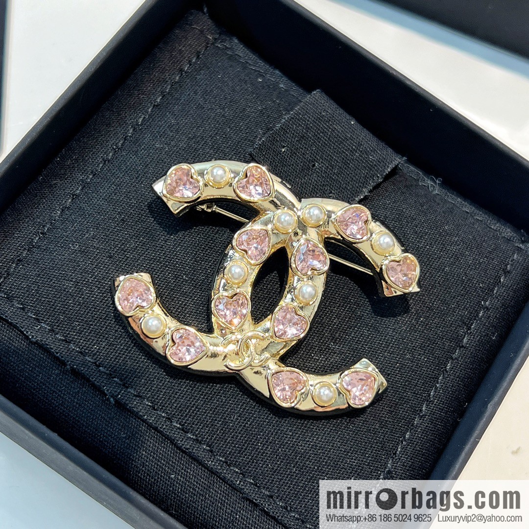 New ☑️ Chanel gold double c pink heart brooch