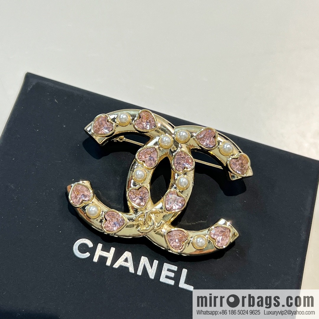 New ☑️ Chanel gold double c pink heart brooch