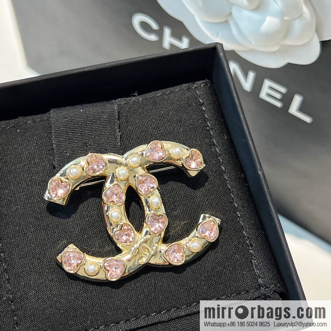 New ☑️ Chanel gold double c pink heart brooch