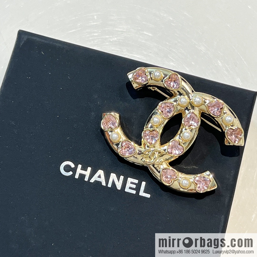 New ☑️ Chanel gold double c pink heart brooch