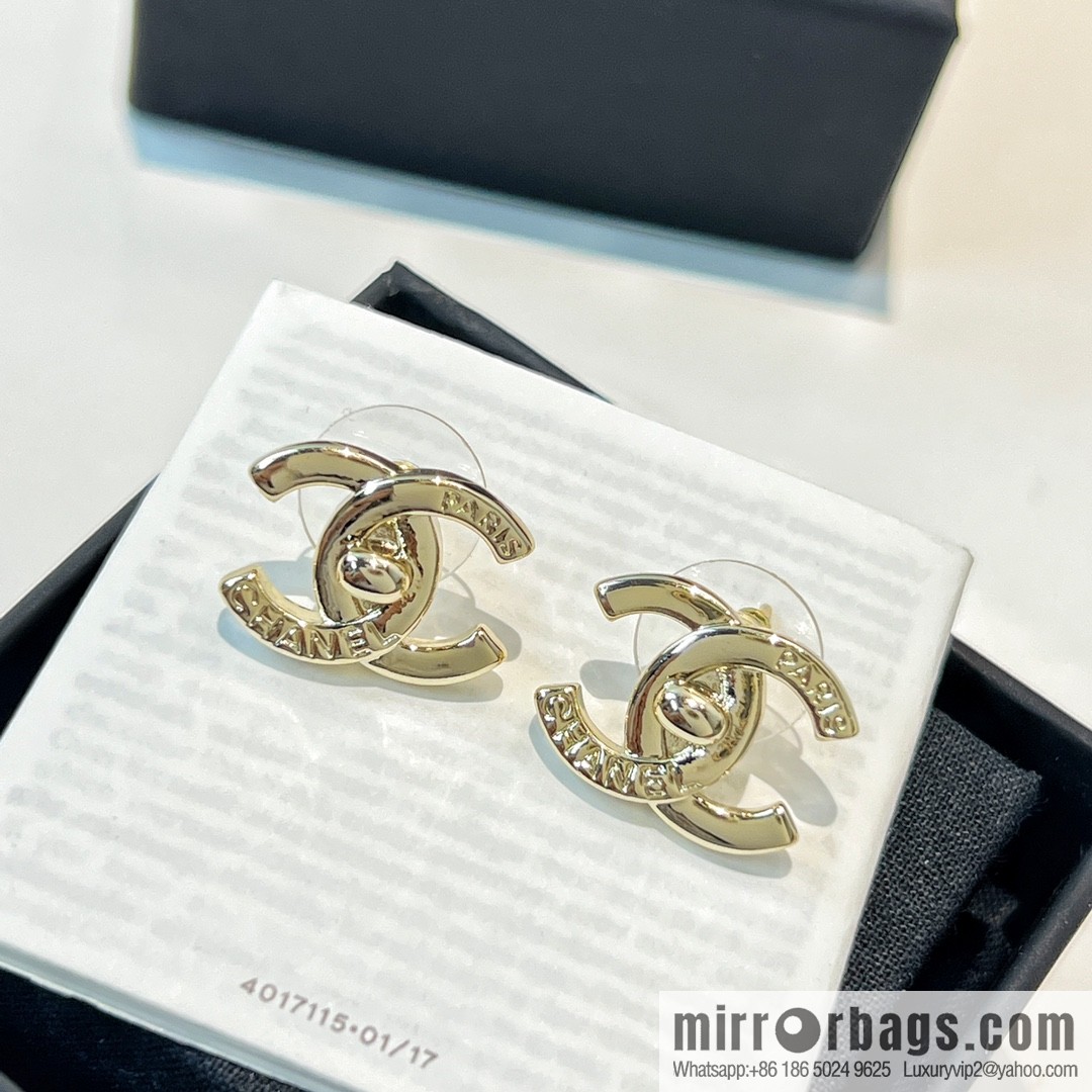 New ☑️ Chanel C1 gold double c stud earrings