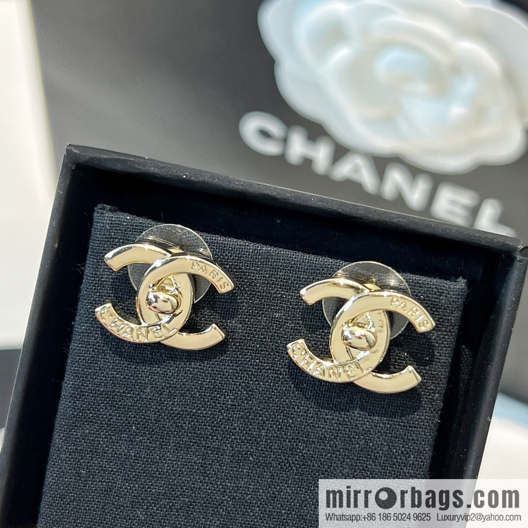 New ☑️ Chanel C1 gold double c stud earrings