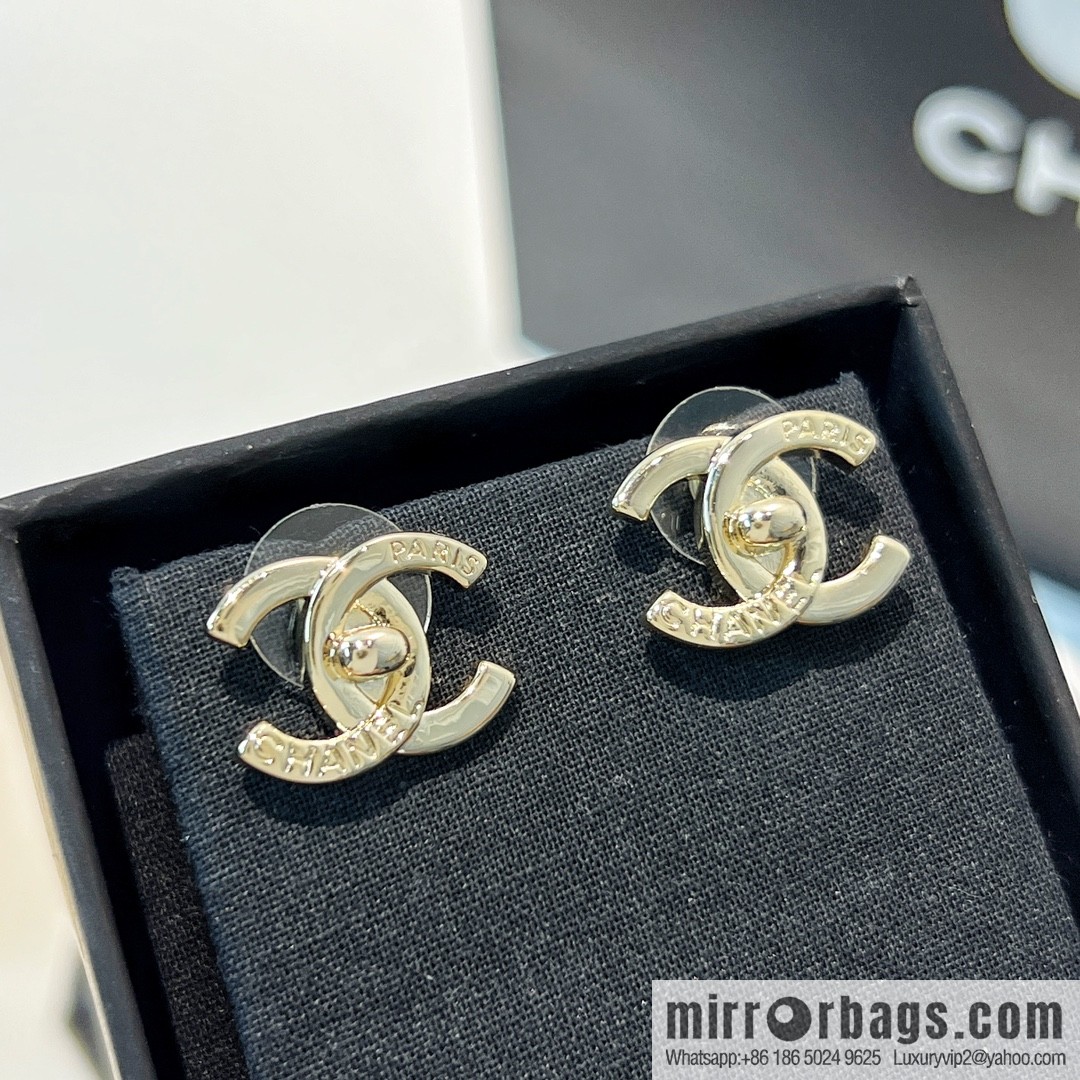 New ☑️ Chanel C1 gold double c stud earrings
