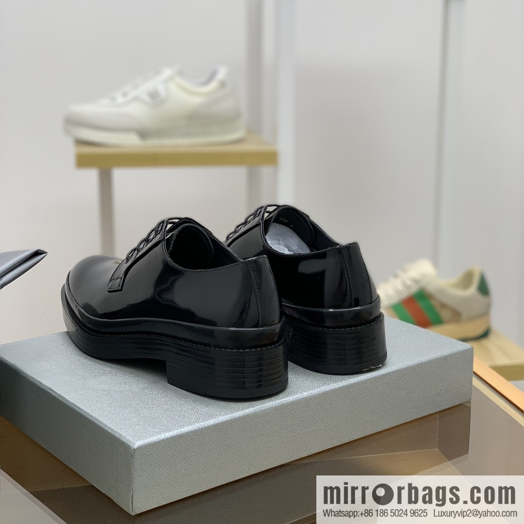 PRADA Prada selects leather to make men's derby shoes