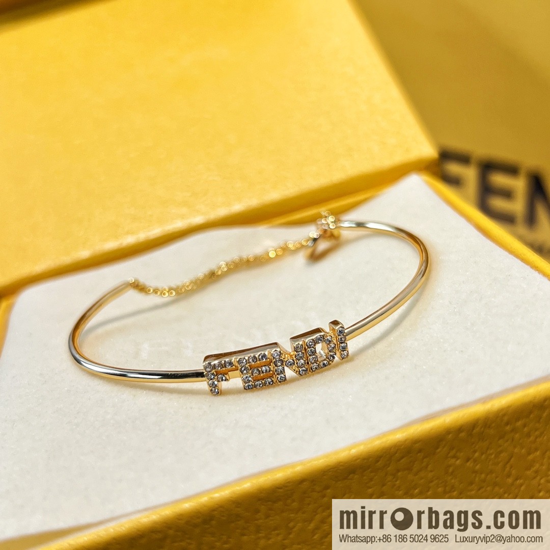 New FENDI Fendi full diamond letter bracelet bracelet