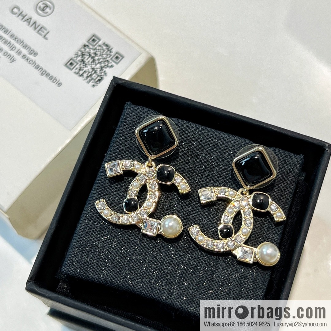 New ☑️ Chanel c2 double c black diamond pearl stud earrings