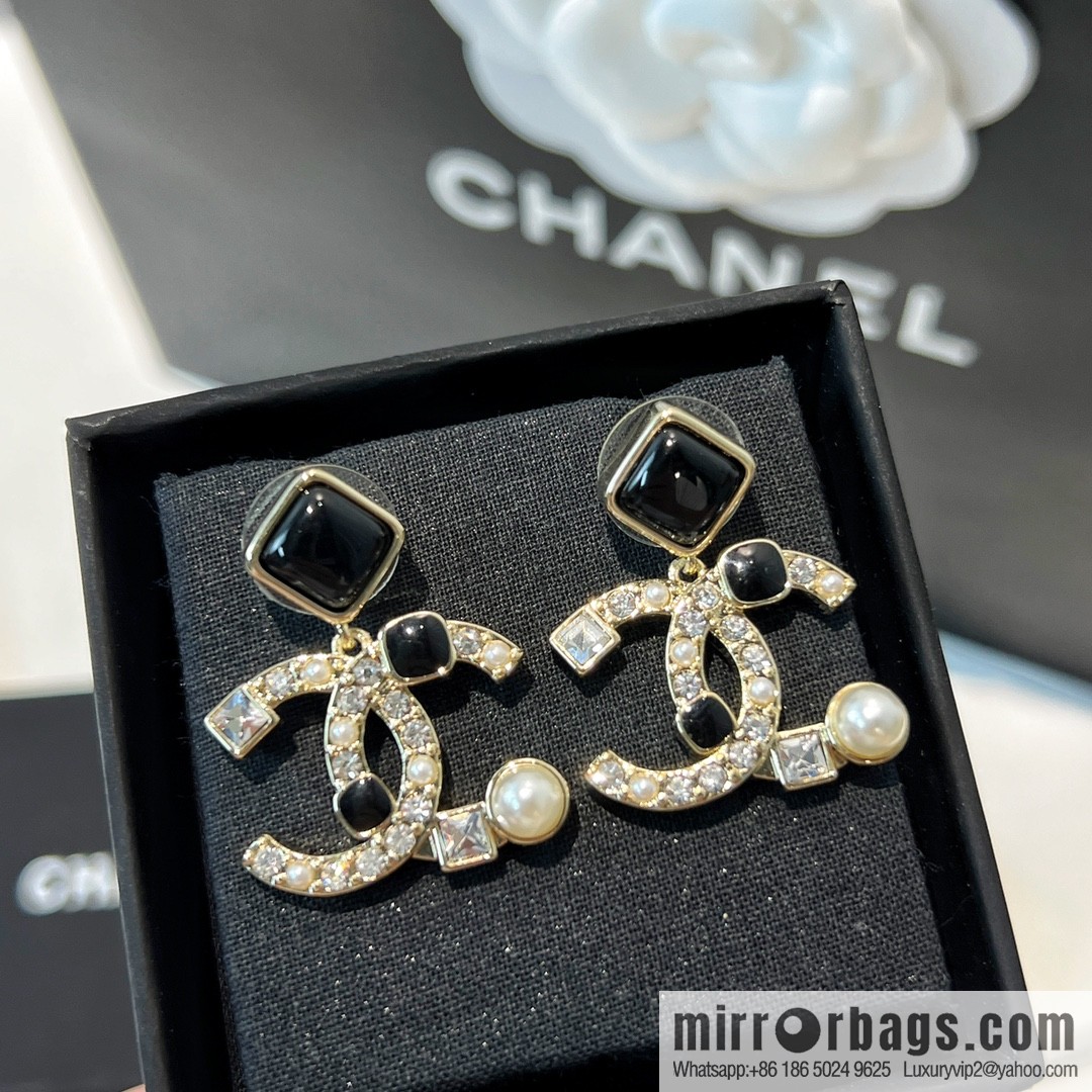 New ☑️ Chanel c2 double c black diamond pearl stud earrings