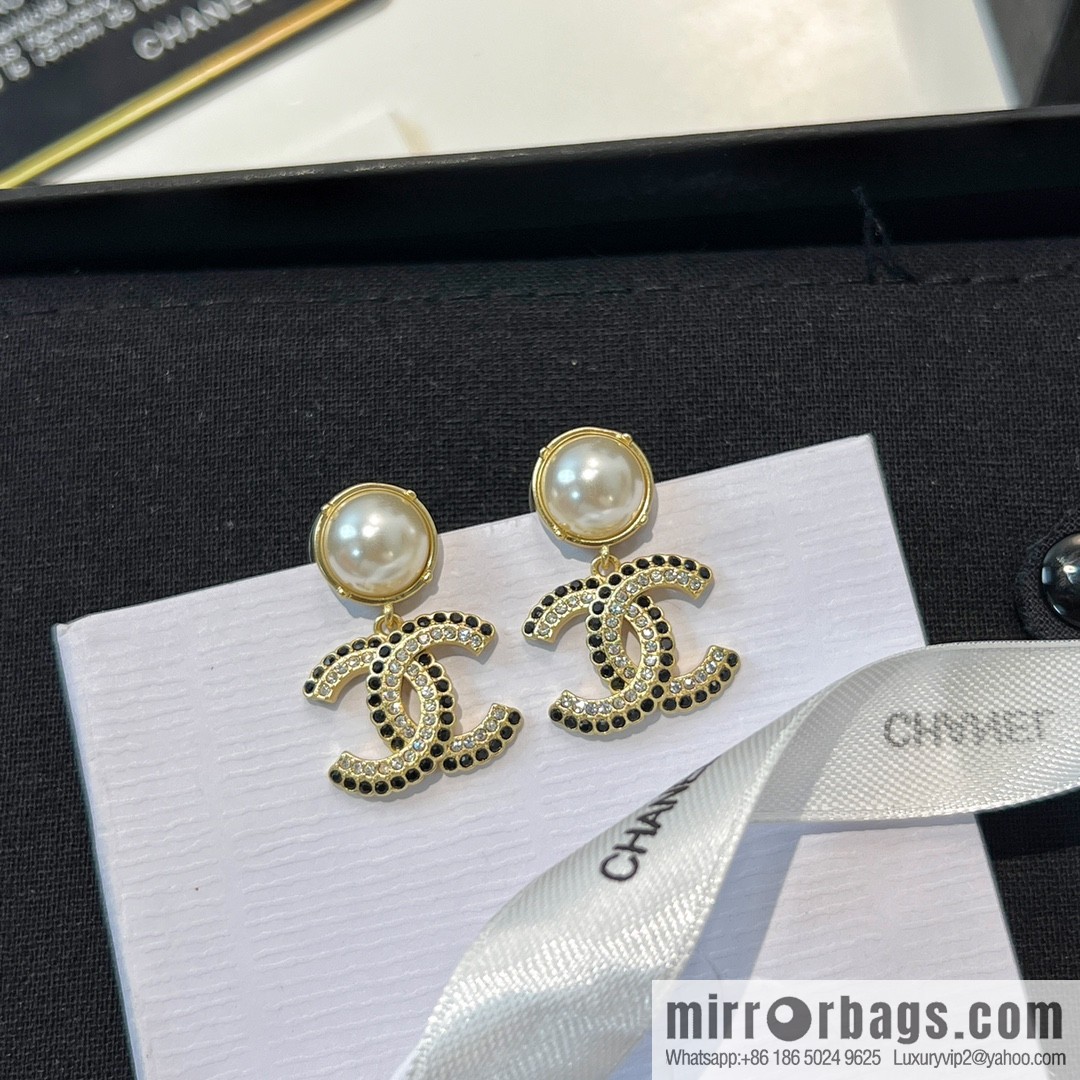 New ☑️ Chanel c2 double c pearl black diamond stud earrings