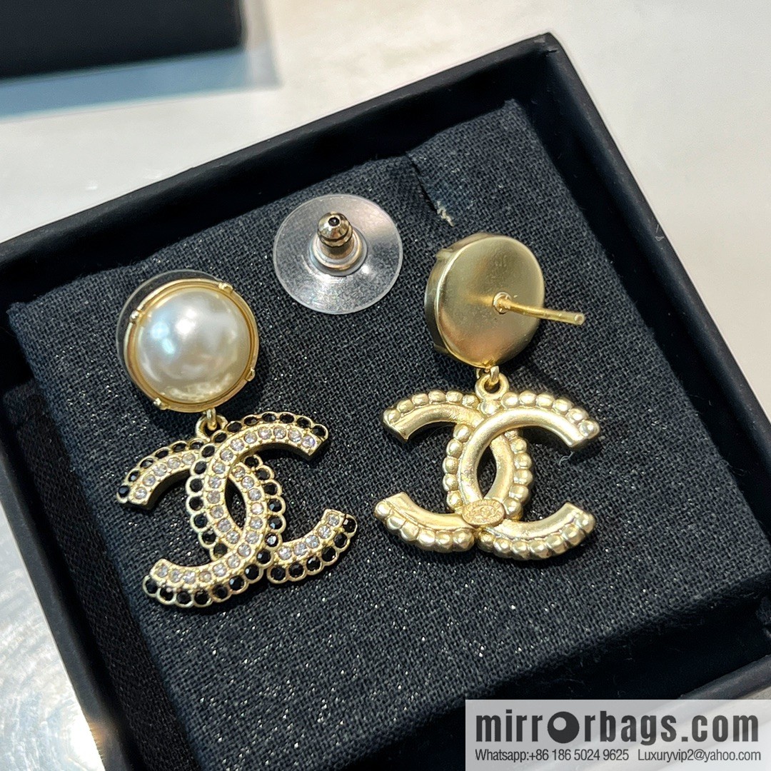 New ☑️ Chanel c2 double c pearl black diamond stud earrings