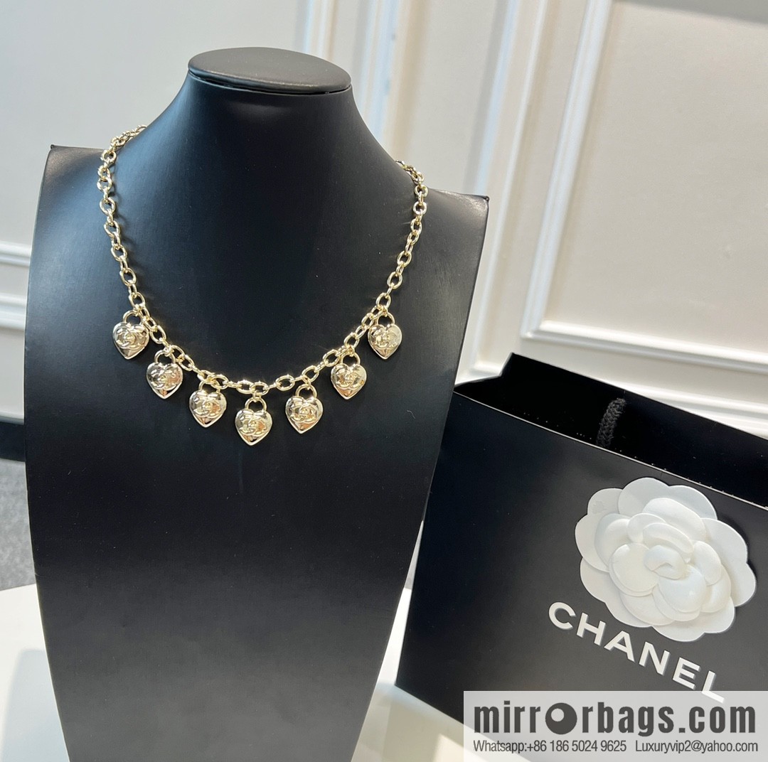 New ☑️ Chanel peach heart love necklace