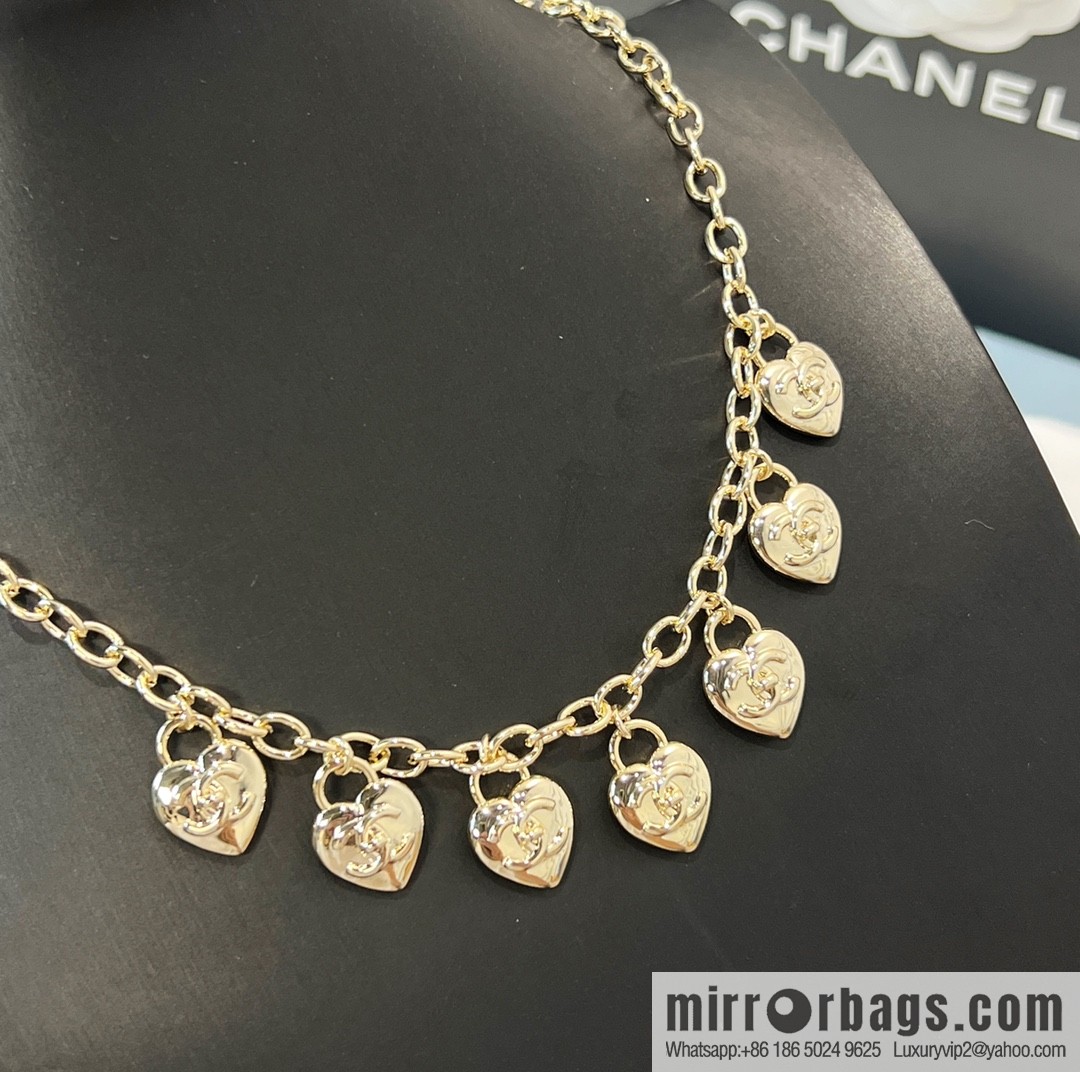 New ☑️ Chanel peach heart love necklace