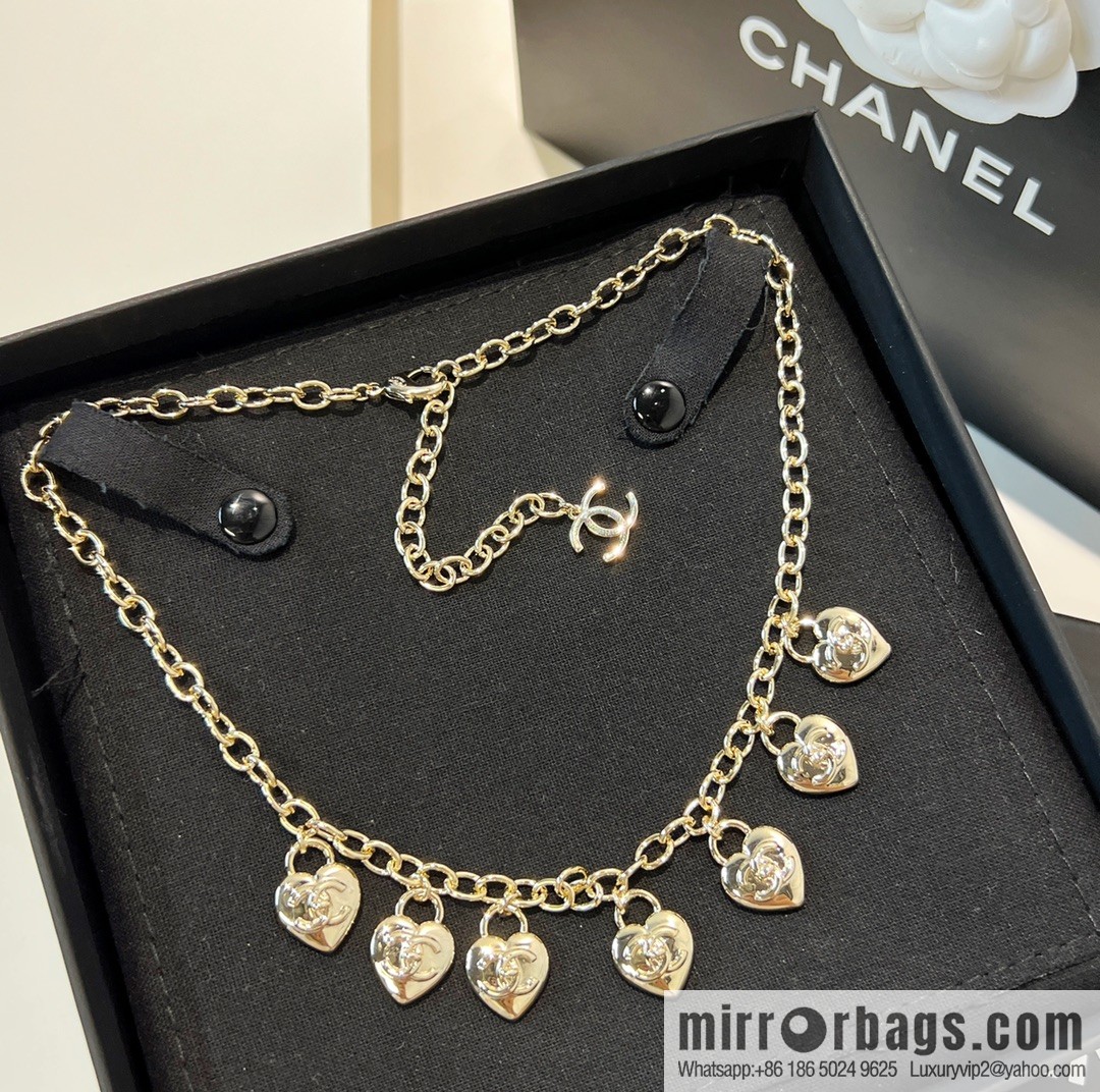 New ☑️ Chanel peach heart love necklace