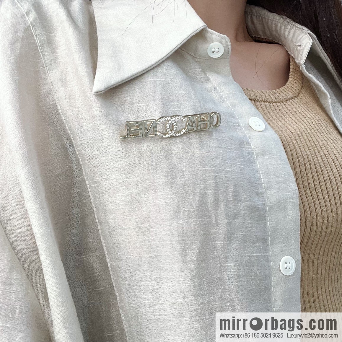 New ☑️ Chanel double c letter brooch