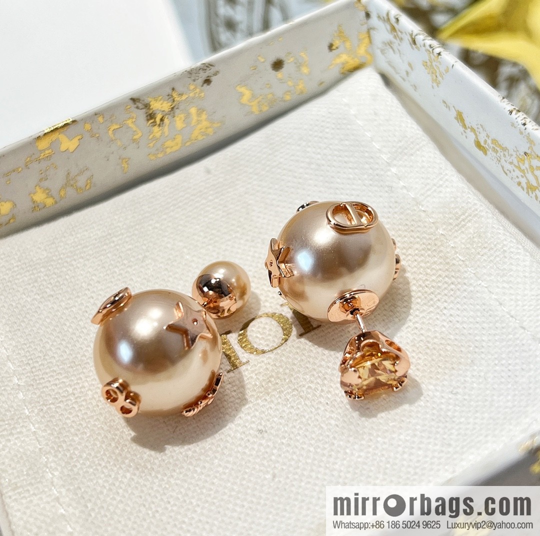 New ☑️ Dior CD size pearl stud earrings