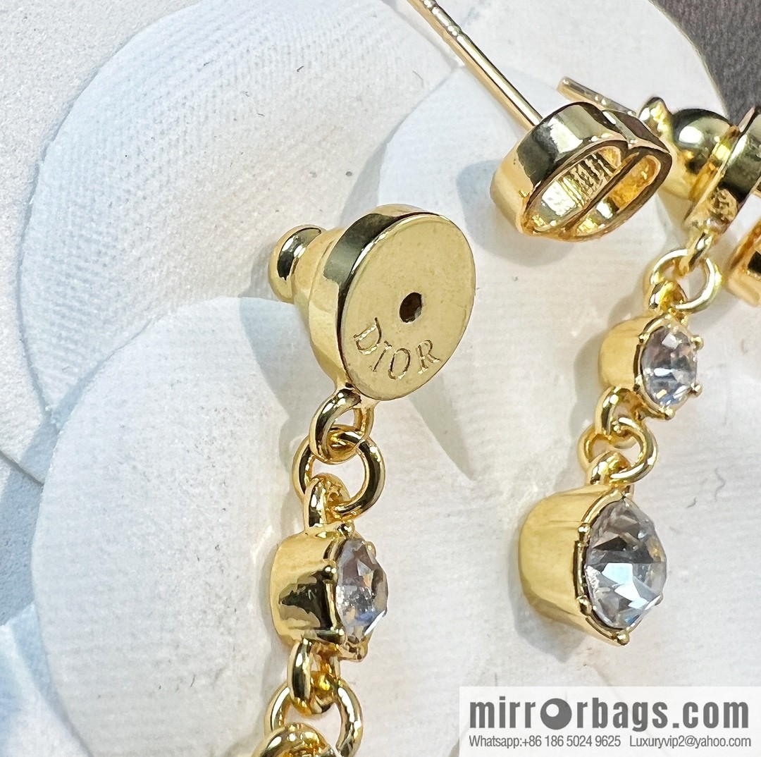 New ☑️ Dior CD single drill stud earrings