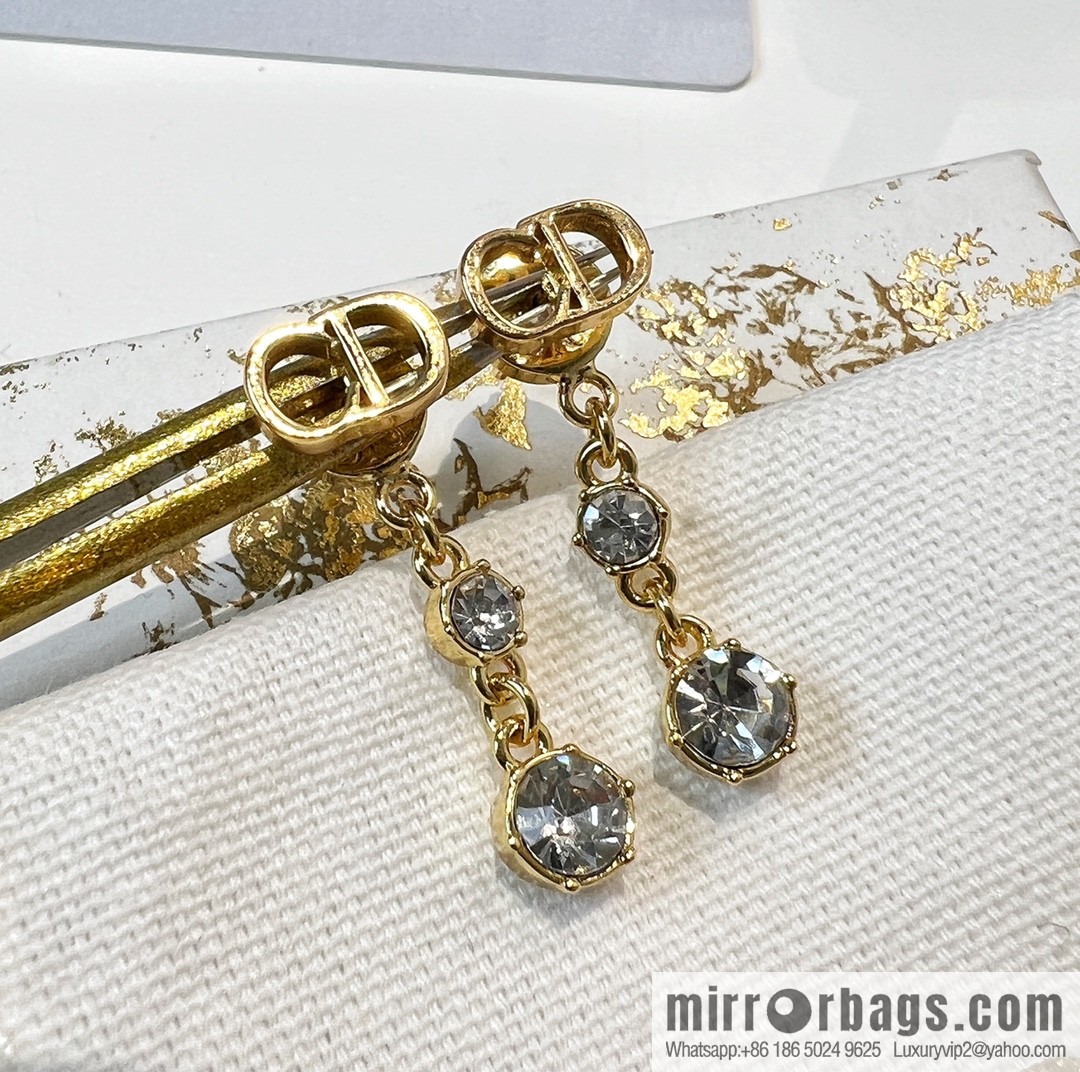 New ☑️ Dior CD single drill stud earrings