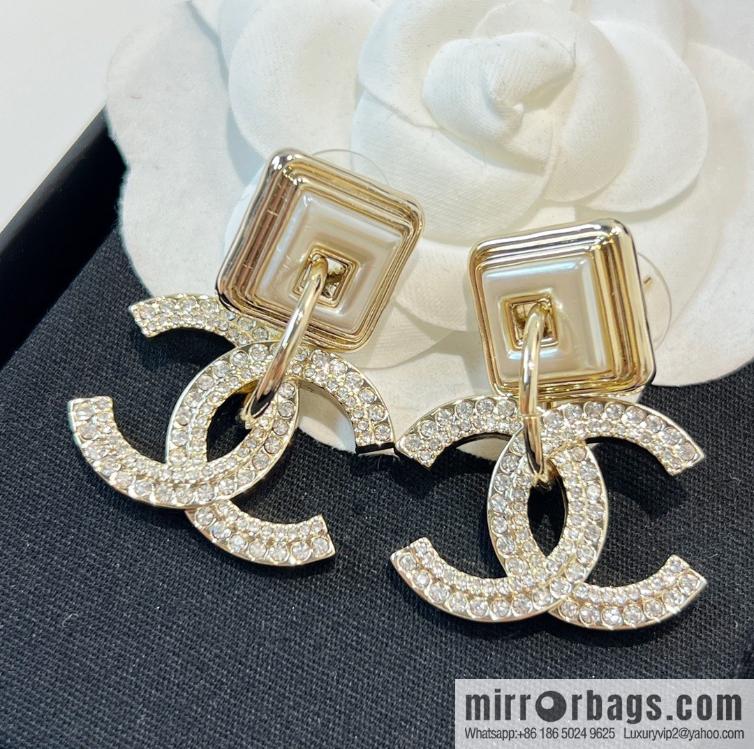 New ☑️ Chanel c2 double c full diamond square stud earrings