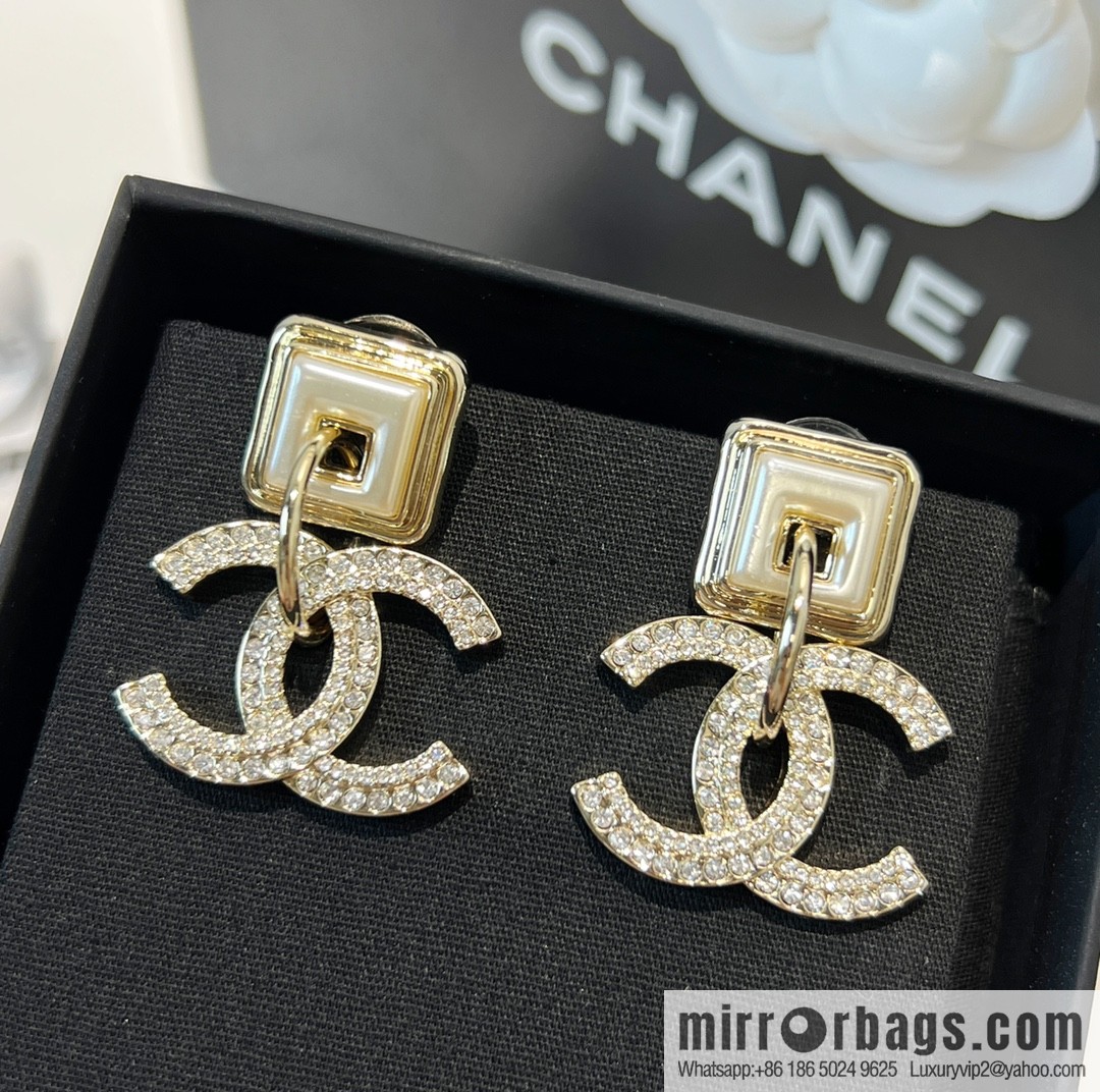 New ☑️ Chanel c2 double c full diamond square stud earrings