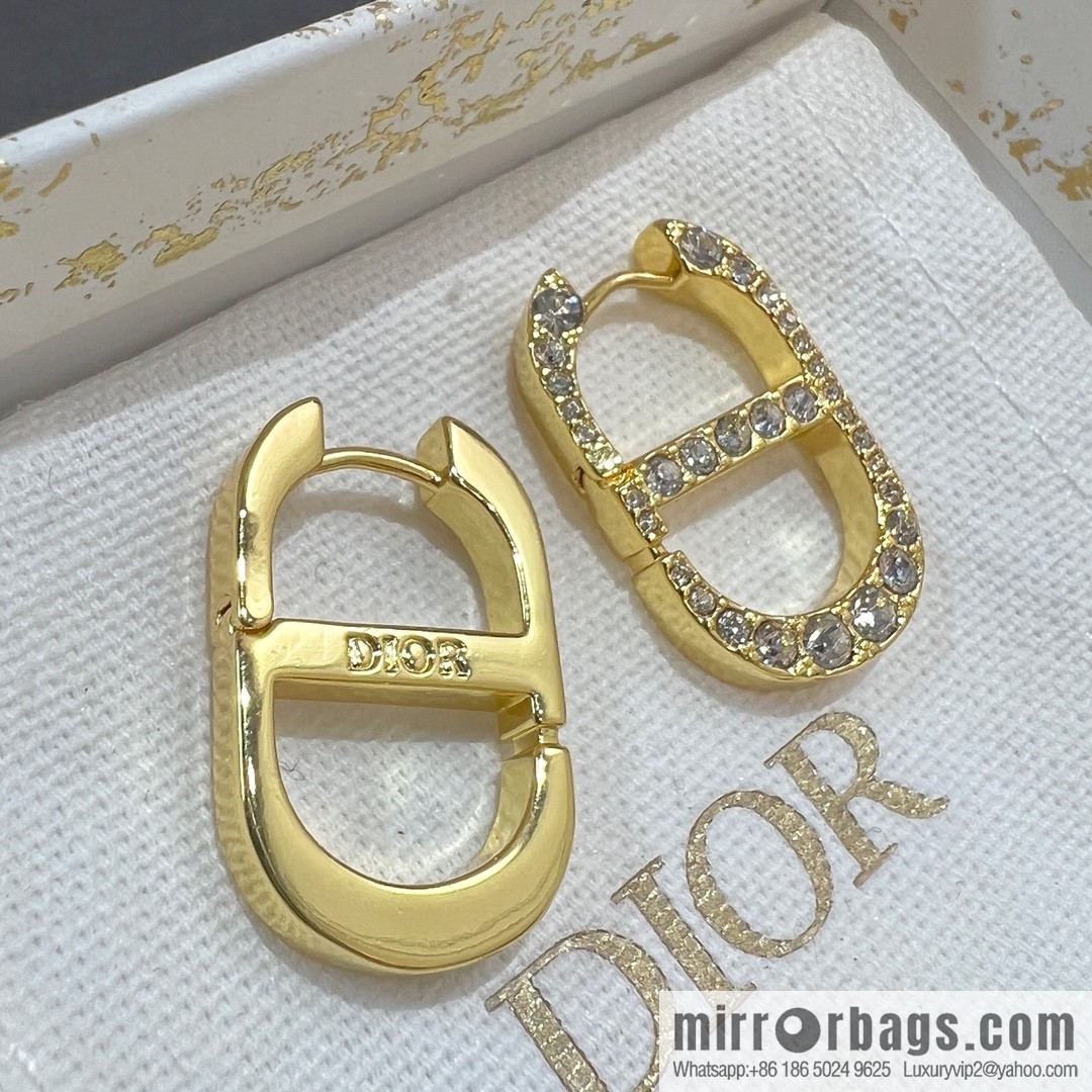 New ☑️ Dior CD full diamond stud earrings