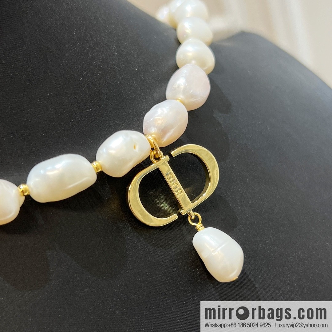 New ☑️ Dior CD pearl necklace